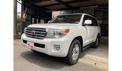 Toyota Land Cruiser URJ202W