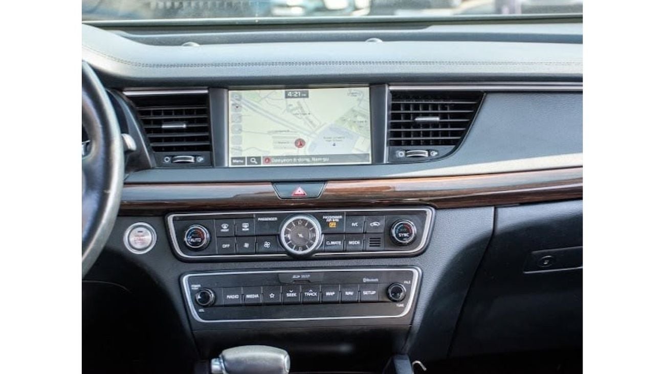 Kia K7 Cadenza 2019 accident free