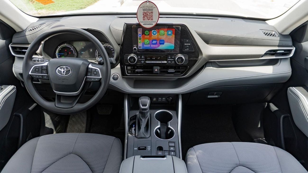 Toyota Highlander 2025 Toyota Highlander LE 2.5 HEV AT - Silver