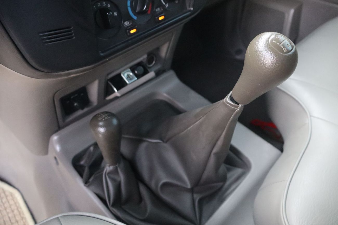 نيسان باترول بيك آب