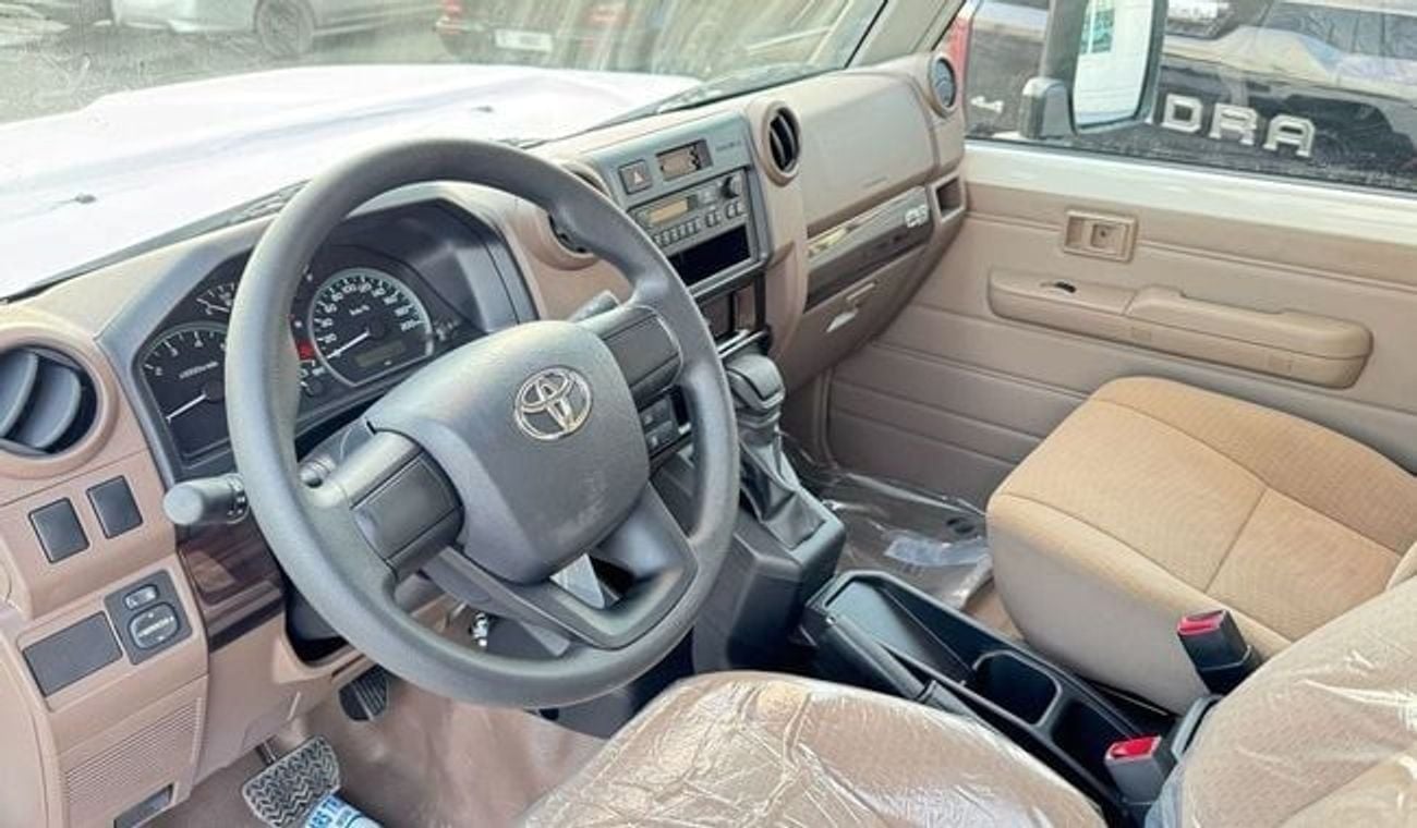تويوتا لاند كروزر 70 LC 78 40TH ANNIVERSARY 4.0L AT LC76 STD Std 4.0L AWD