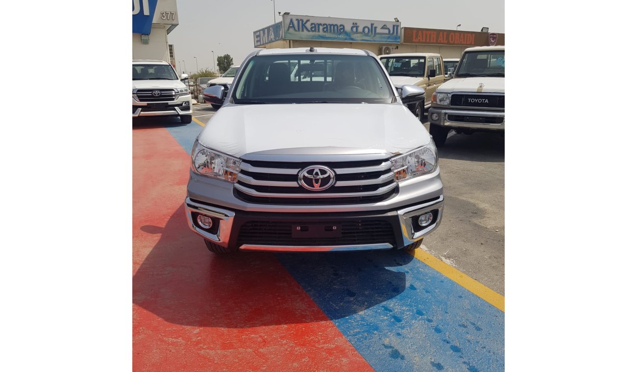 Toyota Hilux RWD 2.7L Manual Petrol Engine , 4/2 Double cabin pick up,power window,center lock,big led display