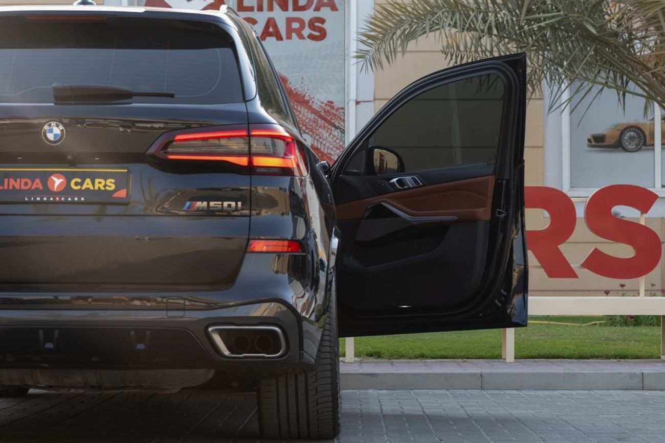 BMW X5 M50i 4.4L BMW X5 M50i M-Sport 2021 GCC under Agency Warranty with Flexible Down-Payment.