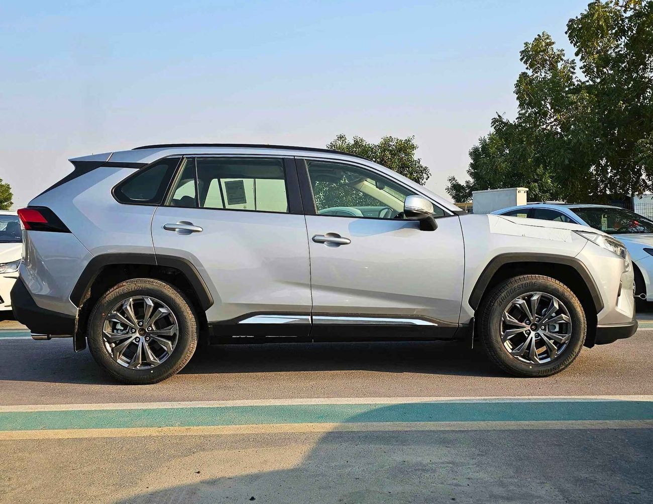 Toyota RAV4 Limited | 2.5L Petrol | Full Option / Sunroof / AWD / CODE#LIMITED