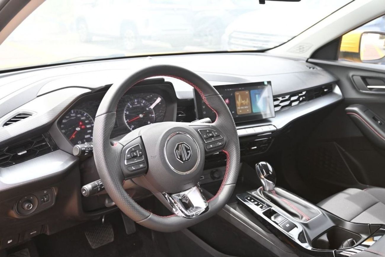 MG GT MG GT 1.5L, fastback sedan, Basic Option, Model 2023, Color Yellow