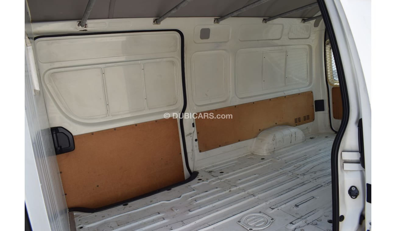 Toyota Hiace GL - High Roof LWB Toyota Hiace Highroof Van, Model:2017. Excellent condition