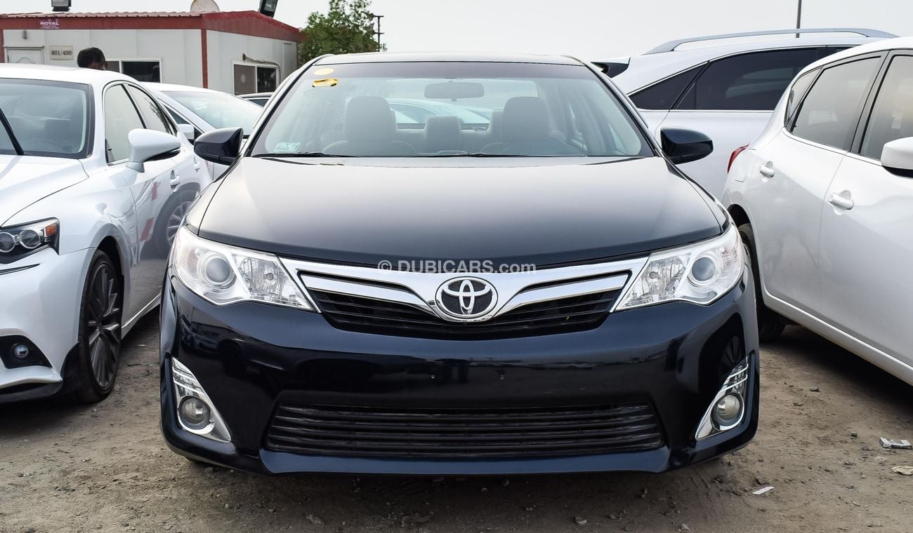 تويوتا كامري XLE