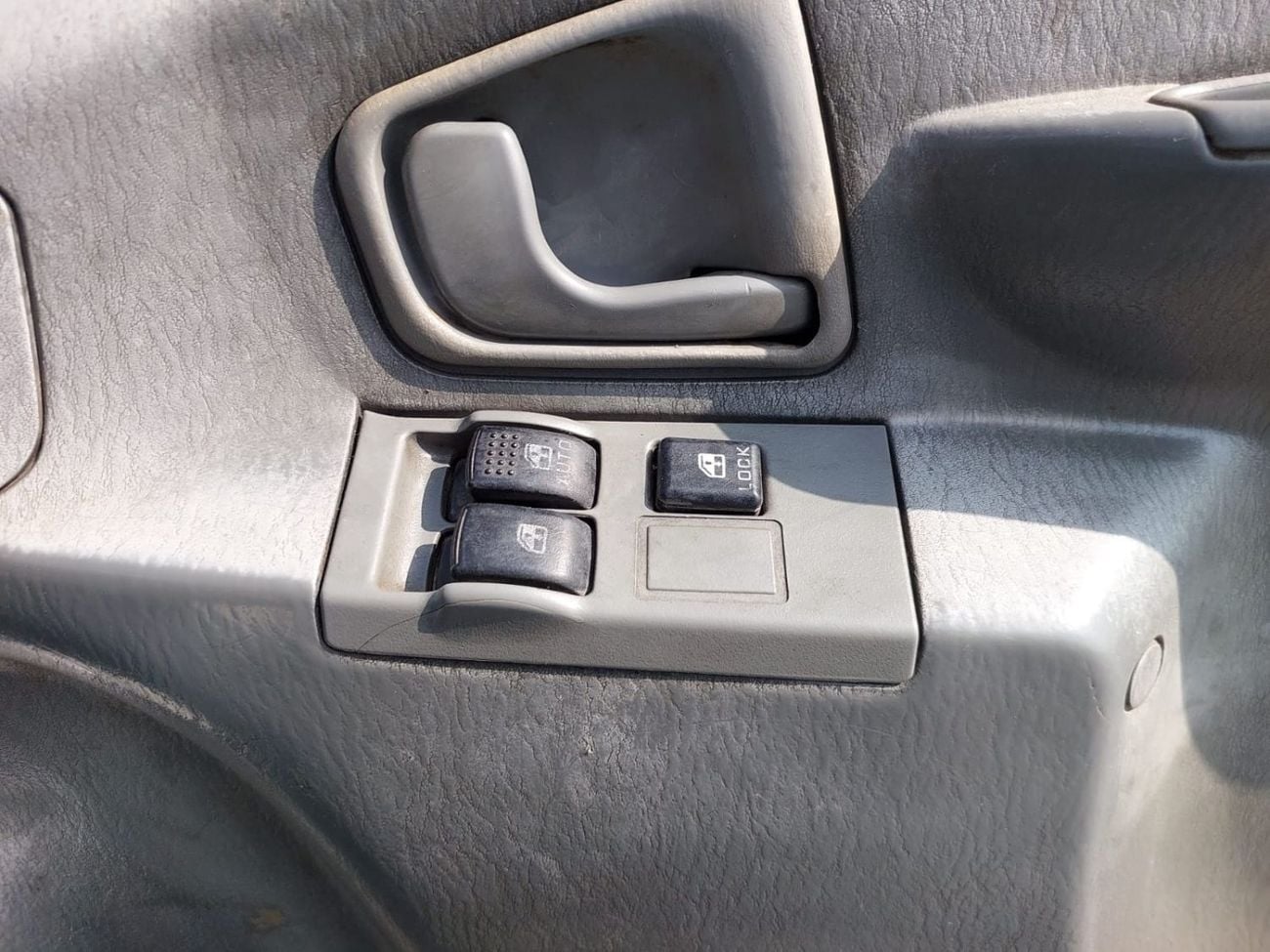 Mitsubishi Fuso Canter (RAMADAN OFFER) MITSUBISHI CANTER TRUCK RHD 1996 MODEL 4.6 L DIESEL MANUAL(PM20447)