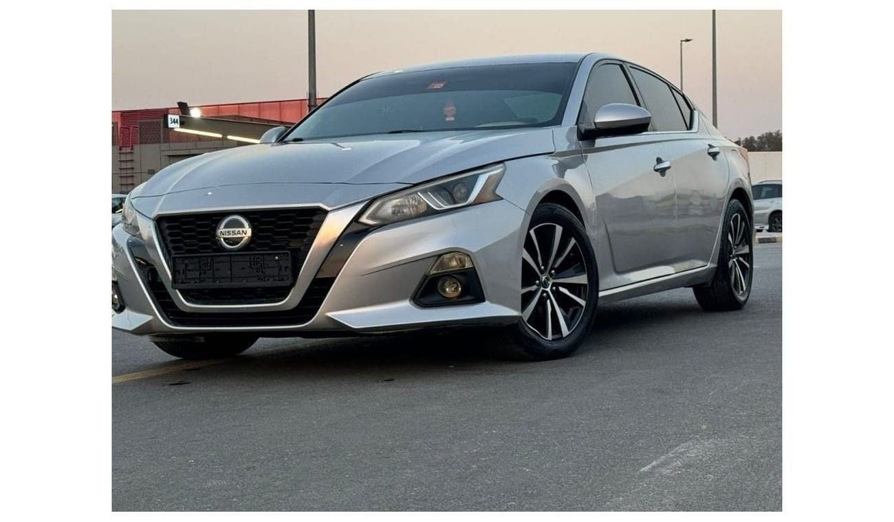 نيسان ألتيما 2.5 SV In excellent condition and requires no expenses