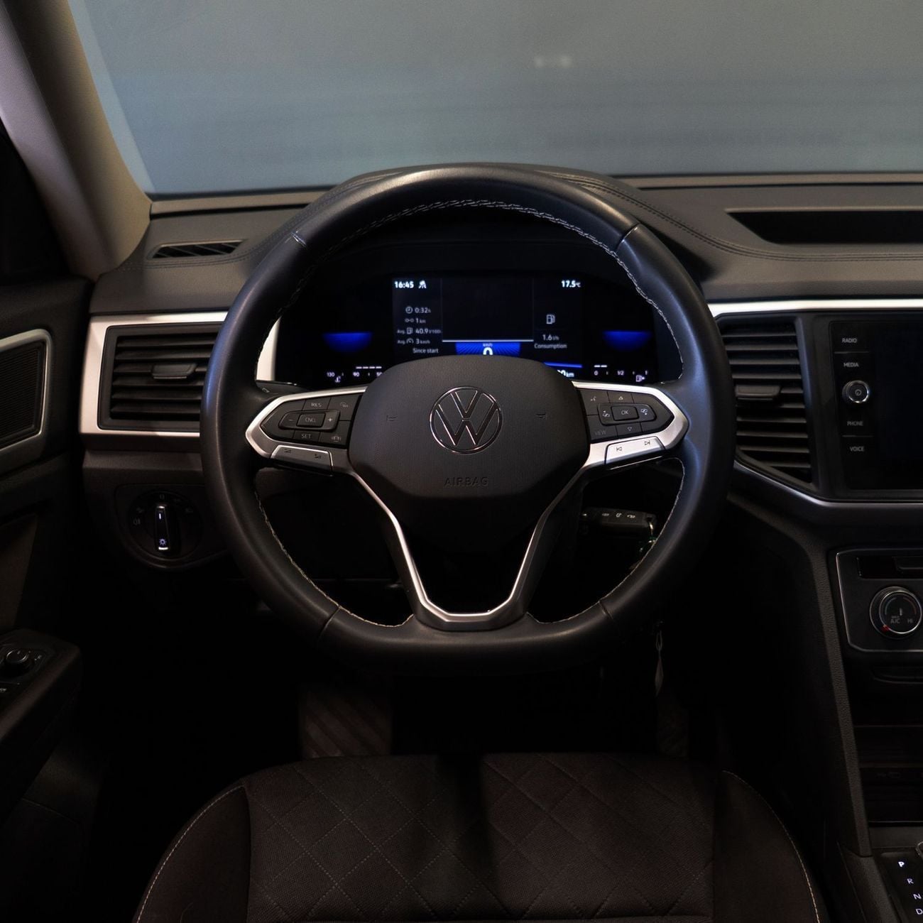 Volkswagen Teramont Trendline 3.6L AED 1,532 p.m • 0% Downpayment • Volkswagen Teramont • 1 Year Warranty