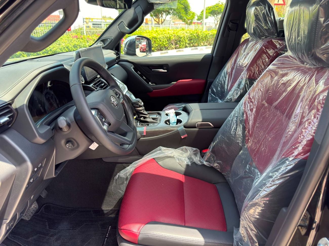 تويوتا لاند كروزر VXR VXR