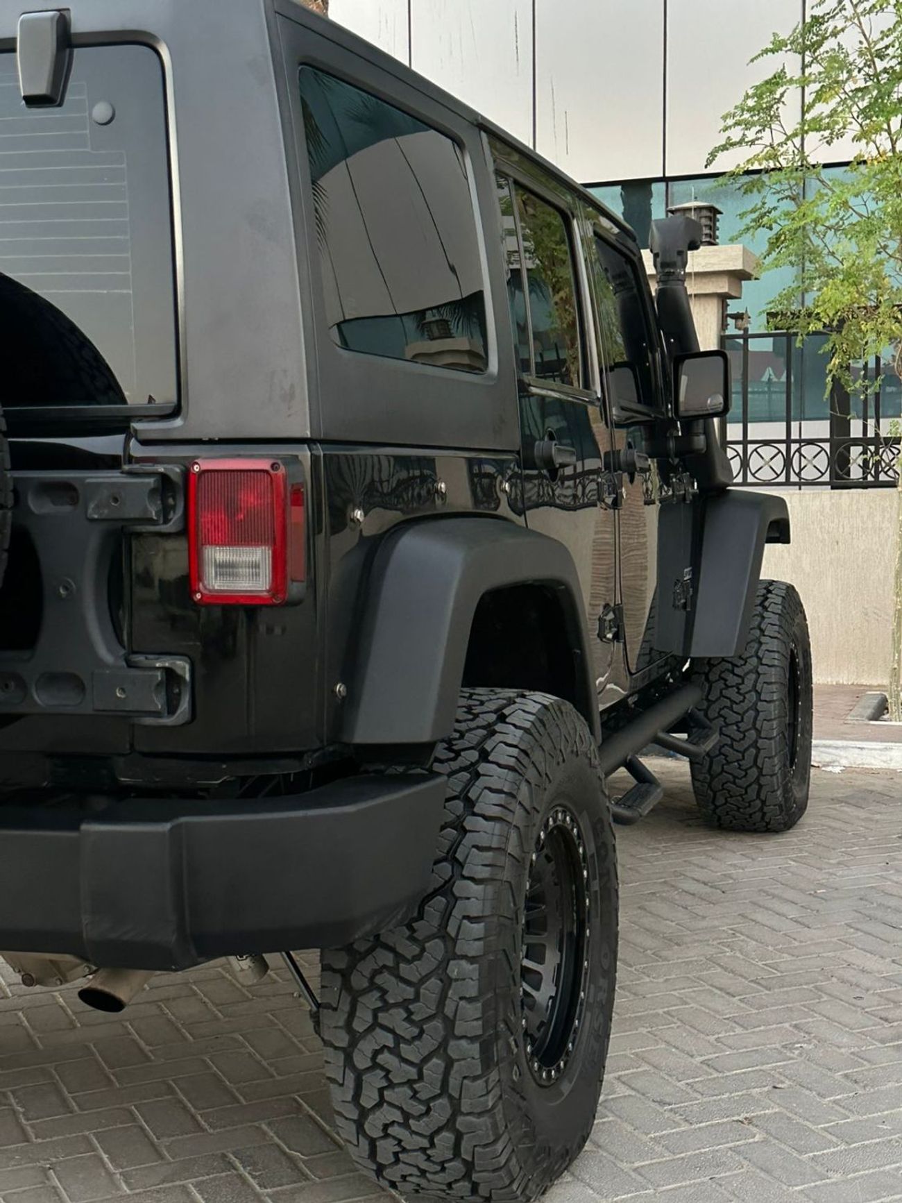 Jeep Wrangler Unlimited Sport 3.6L A/T