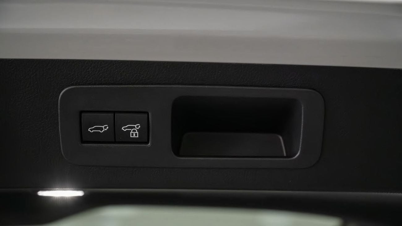 تويوتا لاند كروزر Land Cruiser VXR 3.5L