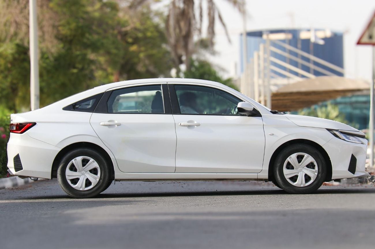تويوتا يارس E Used 2024 Toyota Yaris Sedan 1.5L | GCC Specs | Excellent Condition