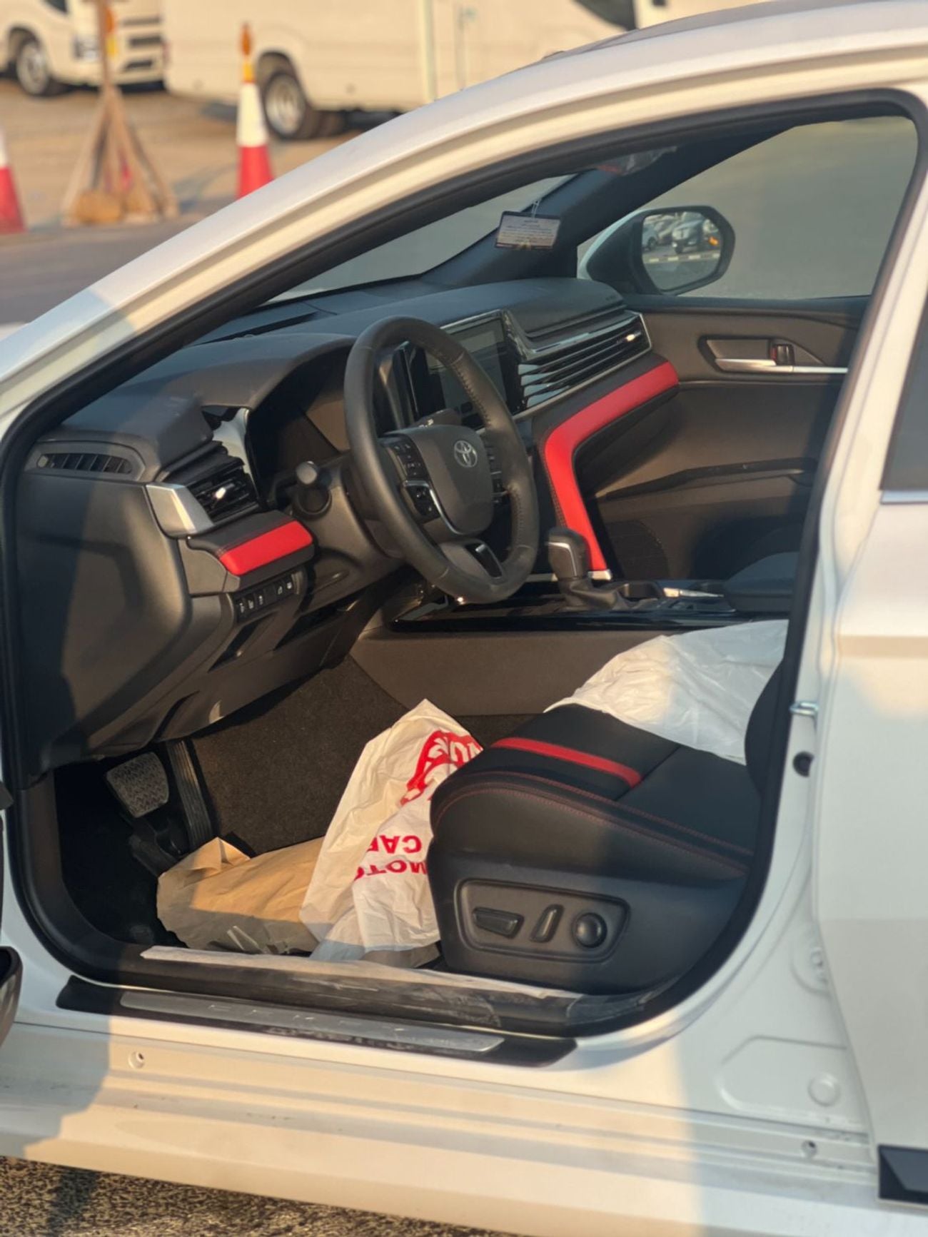 Toyota Camry LE HEV
