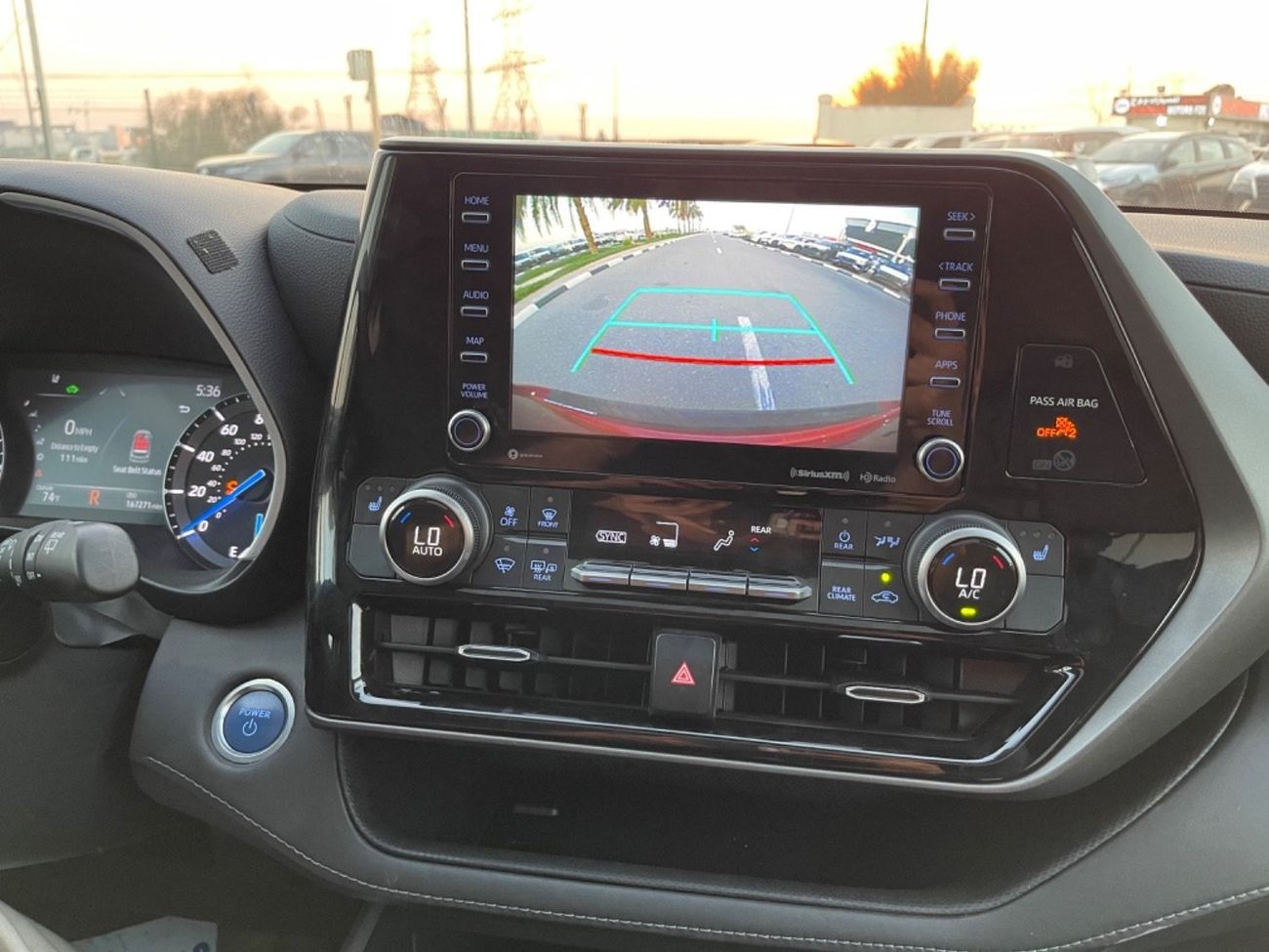 Toyota Highlander 2021 TOYOTA HIGHLANDER XLE HYBRID 4x4 IMPORTED FROM USA