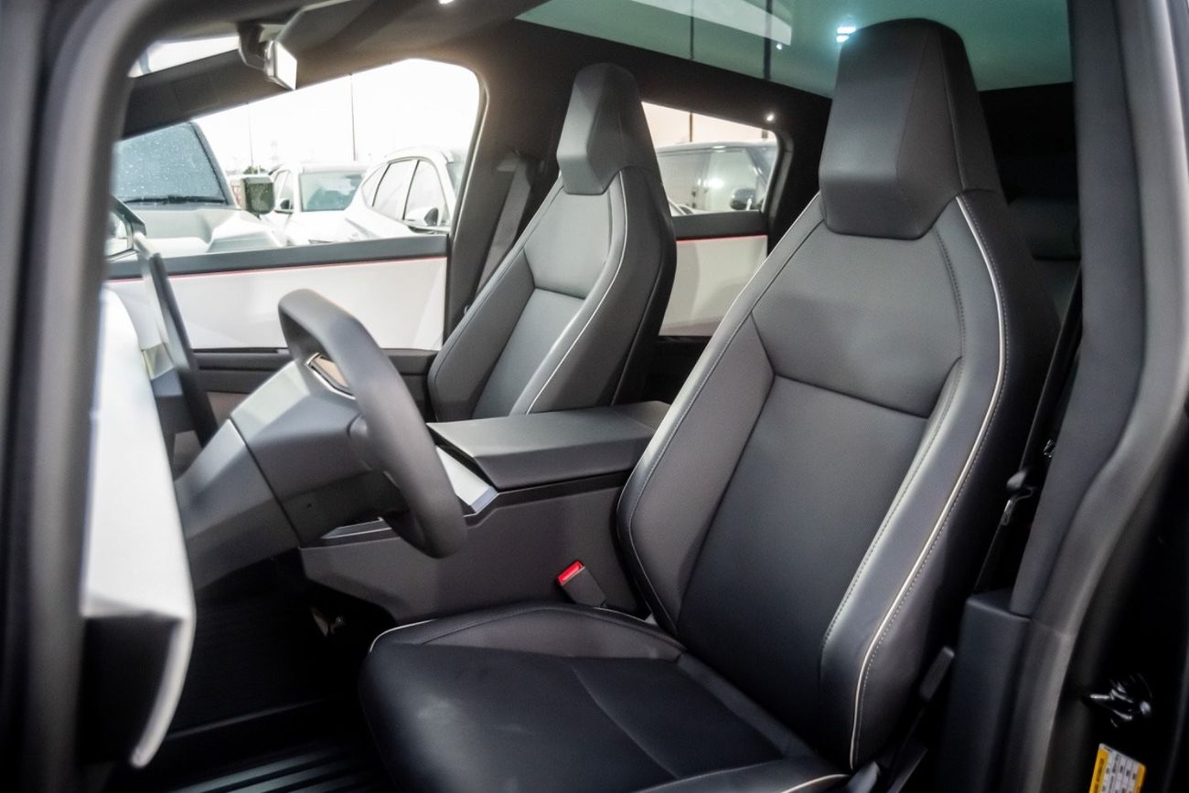 Tesla Cybertruck DUAL MOTORS FOUNDATION SERIES