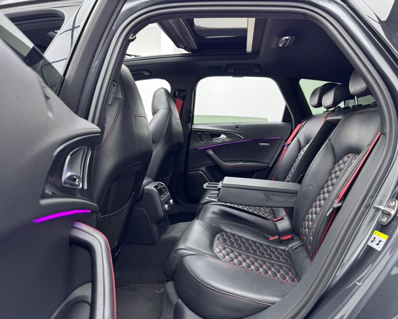 أودي RS6 Std 4.0L