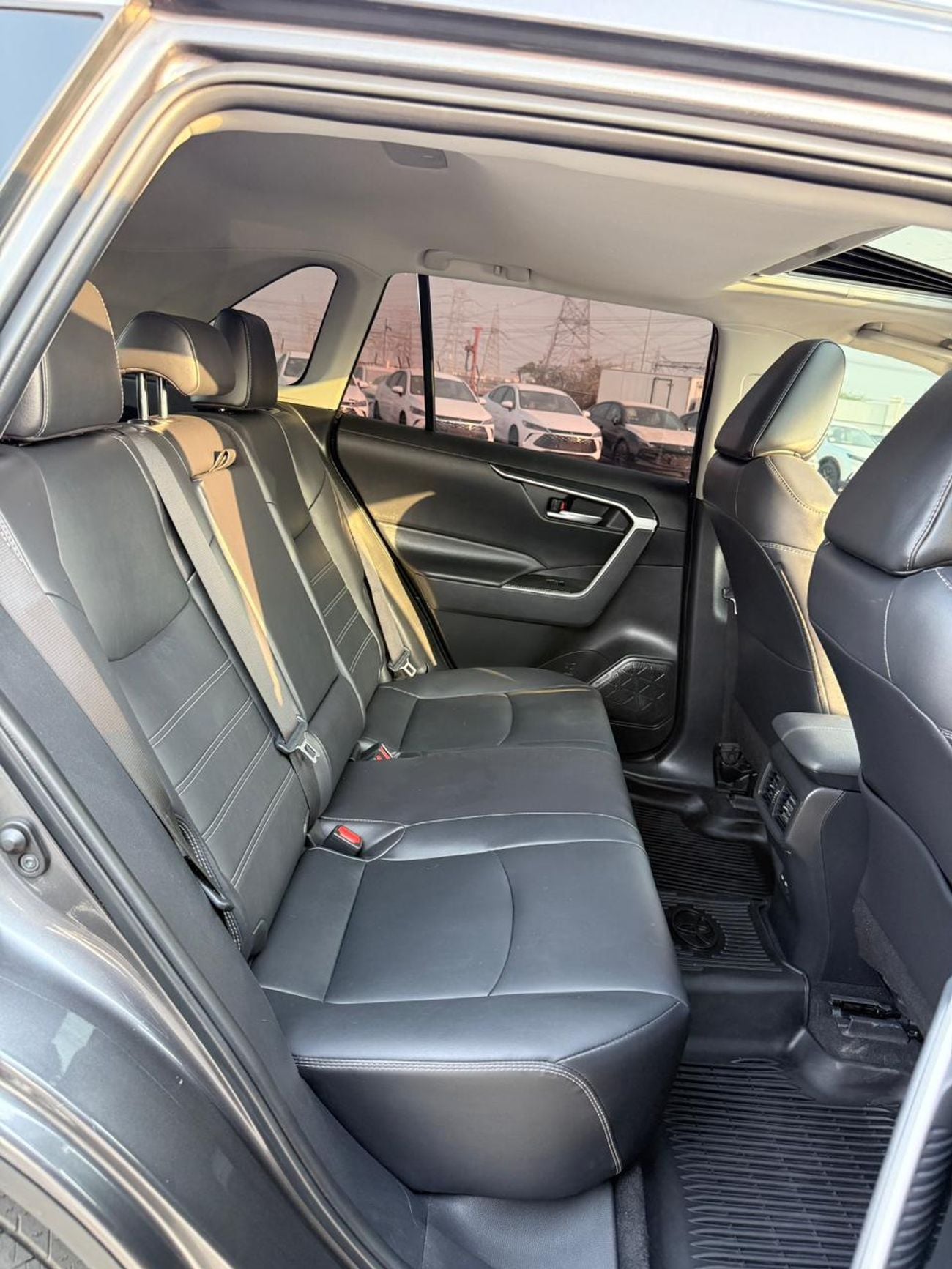 Toyota RAV4 XLE 2023