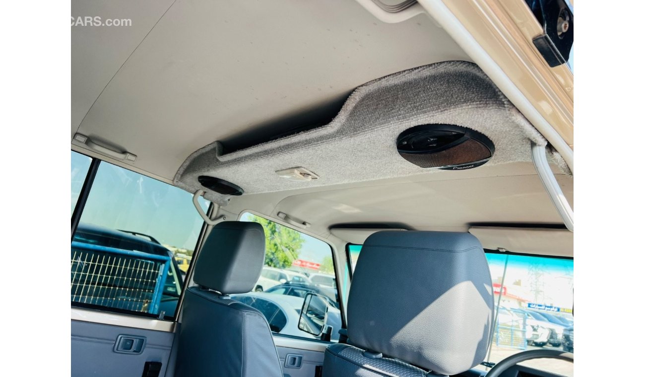 Toyota Land Cruiser 70