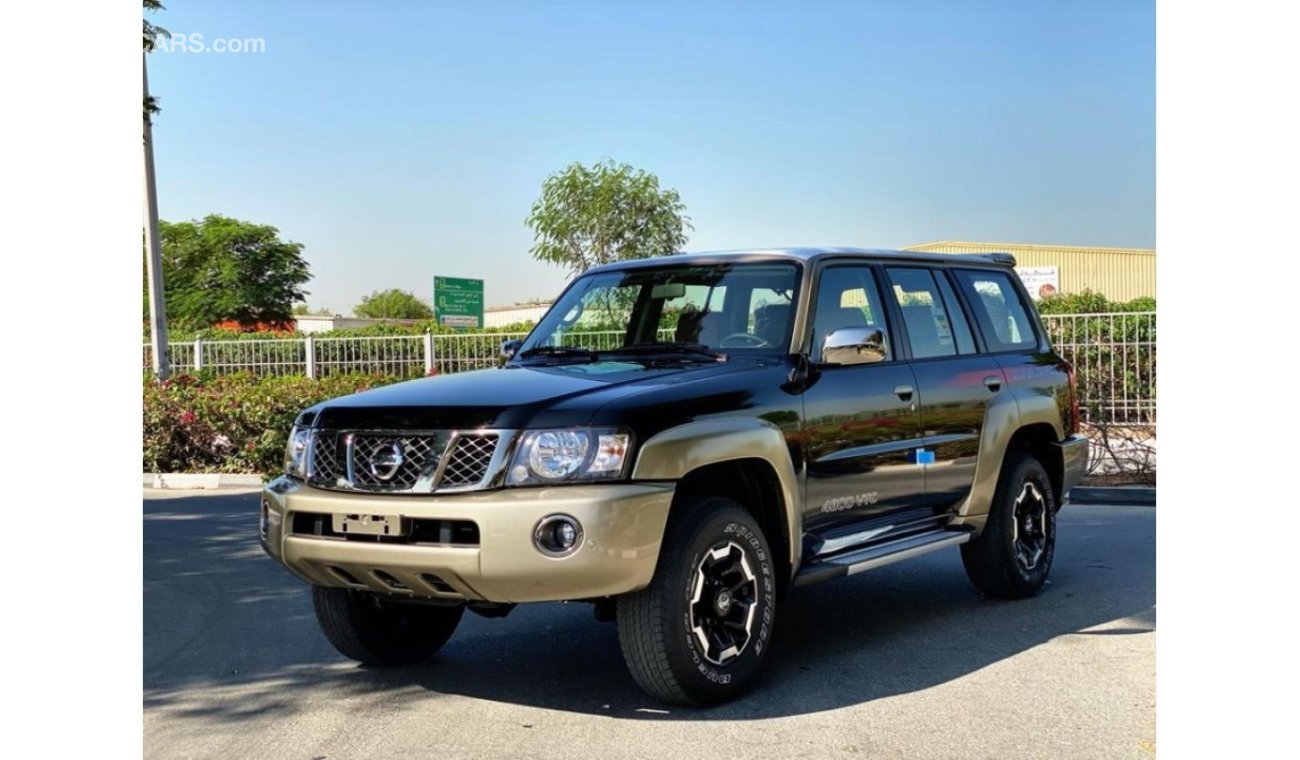 نيسان باترول سوبر سفاري Nissan Patrol Super Safari A/T 4Doors Gcc Export Only