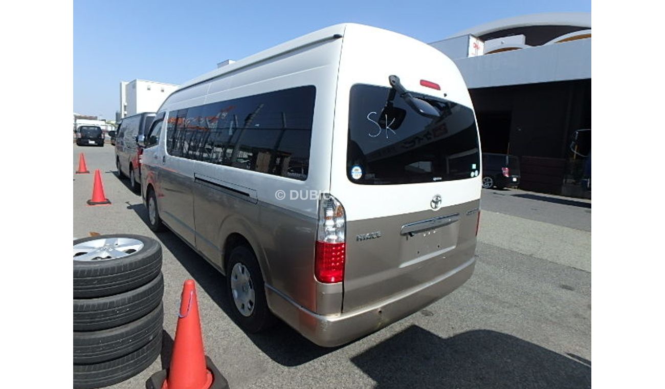 Toyota Hiace 2005