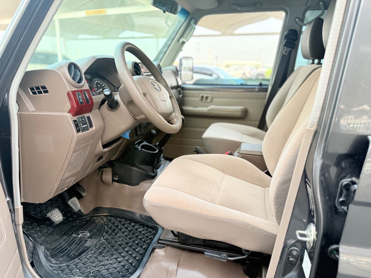 Toyota Land Cruiser Pick Up Double Cabin 4.5L