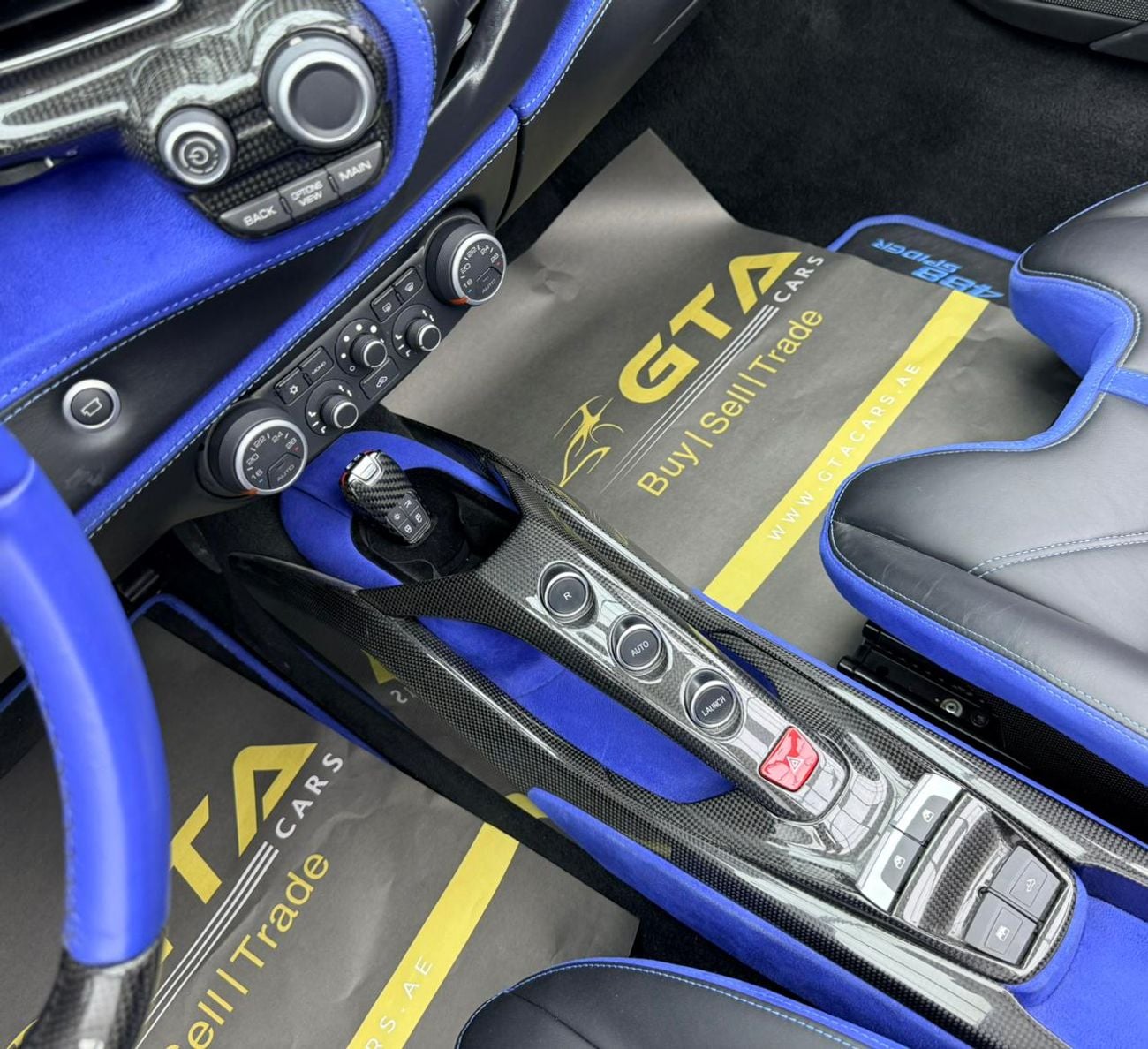 فيراري 488 سبايدر STANDARD 2016 Ferrari 488 Spider Carbon Edition, Full Ferrari Service History, Carbon Fiber Package, GCC