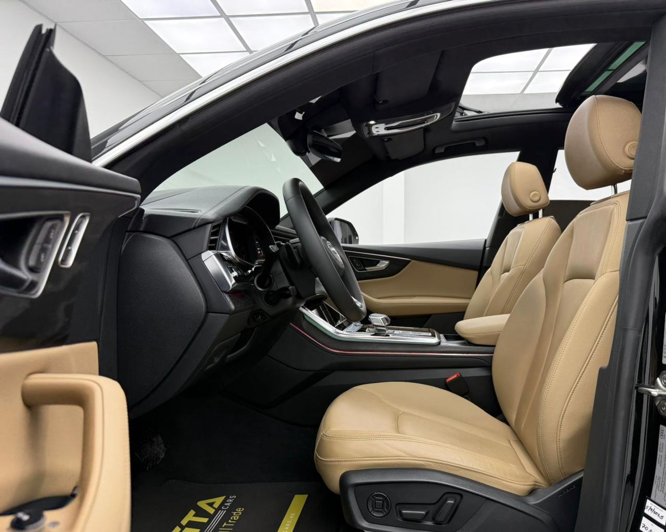 أودي Q8 55 TFSI quattro (340 HP) 2023 Audi Q8 55 TFSI Quattro, 2028 Audi Warranty, Full Audi Service History