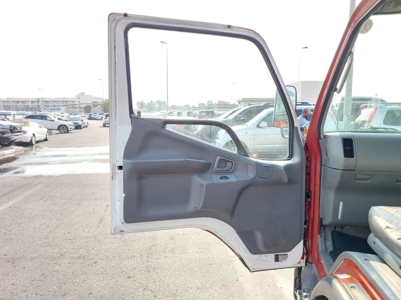 Mitsubishi Fuso Canter MITSUBISHI CANTER TRUCK RHD 1997 MODEL 4.2 L DIESEL MANUAL(PM30120)