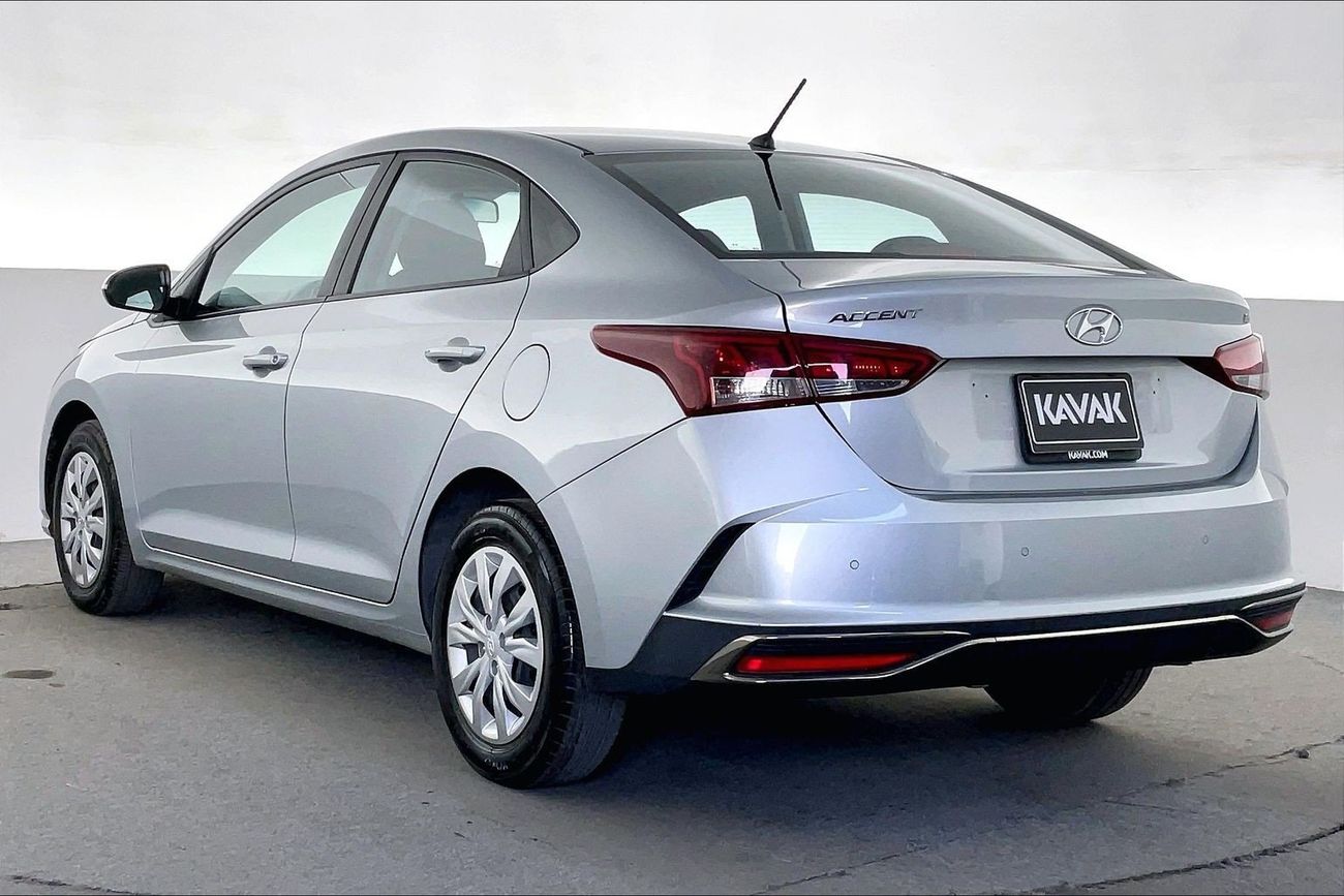 Hyundai Accent Smart / GL | National Day Celebration | Guaranteed Warranty | 0 Down Payment