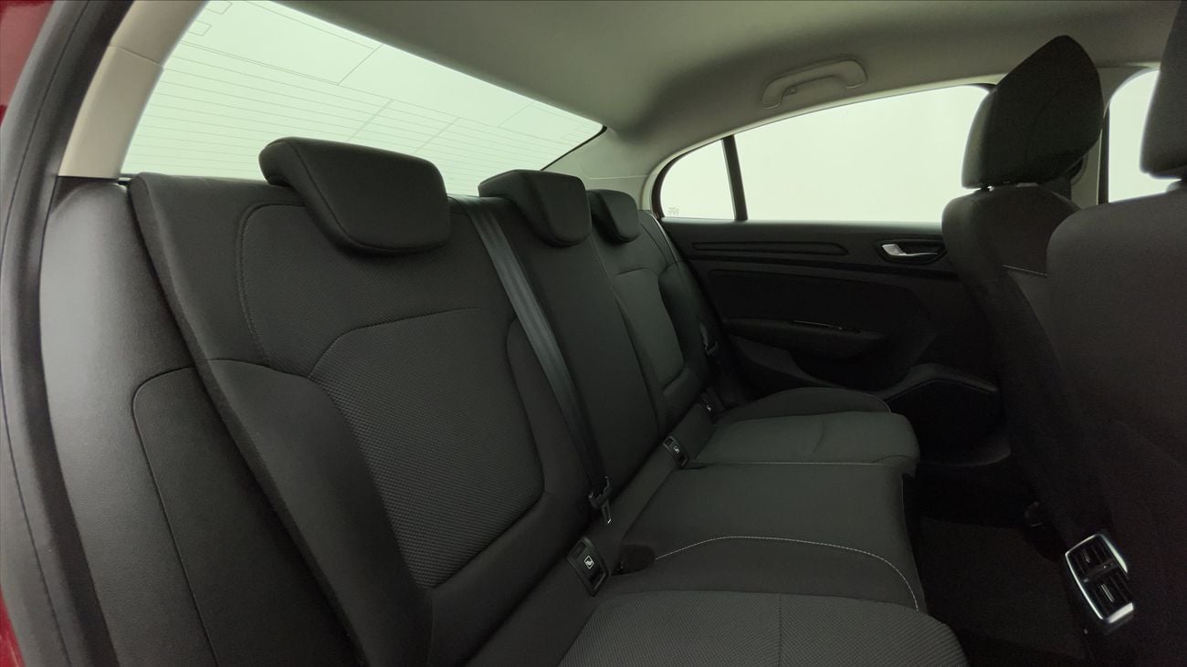 Renault Megane PE 1.6 | Zero Down Payment | Home Test Drive