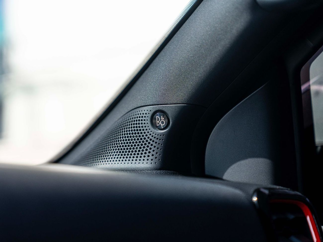 Ford Ranger Raptor AED 3,932 PM • RANGER RAPTOR • ONLY 4,000 KMS • FORD WARRANTY AND SERVICE CONTRACT UNTILL 2029