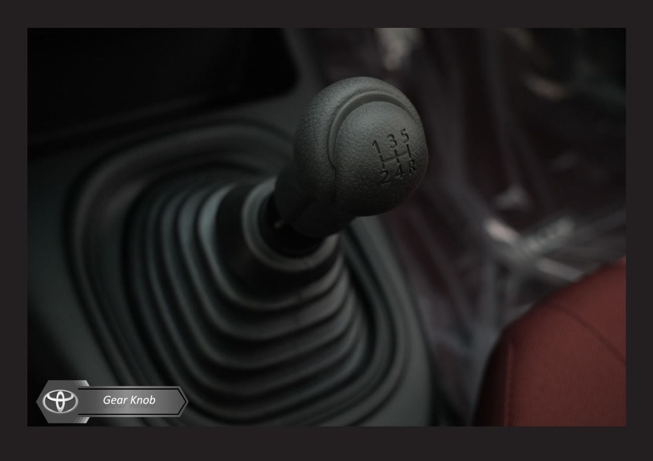 Toyota Hilux #Ke TOYOTA HILUX 2.7L 4X4 S/C MID M/T PTR 2026 Export Only