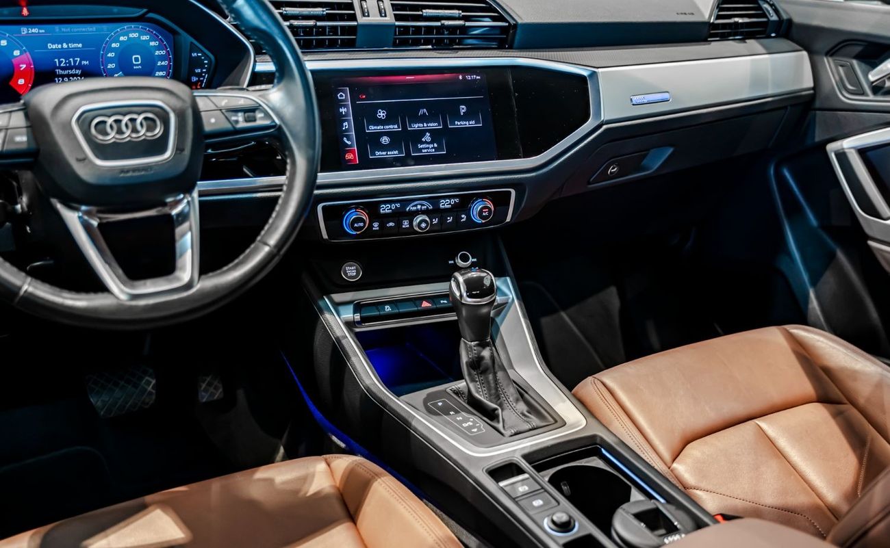 Audi Q3 35 TFSI 2020 Audi Q3 35TFSI, 1 Year Warranty, Full Service History, Low KMs, GCC