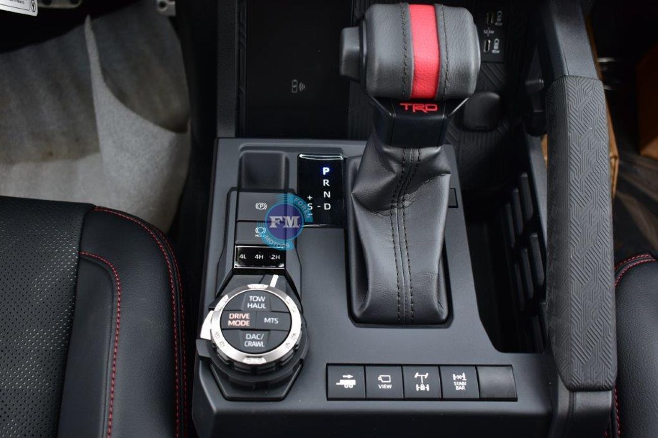 تويوتا تاكوما Double Cab TRD PRO I Force Max Hybrid 2.4L Turbo 4WD Automatic