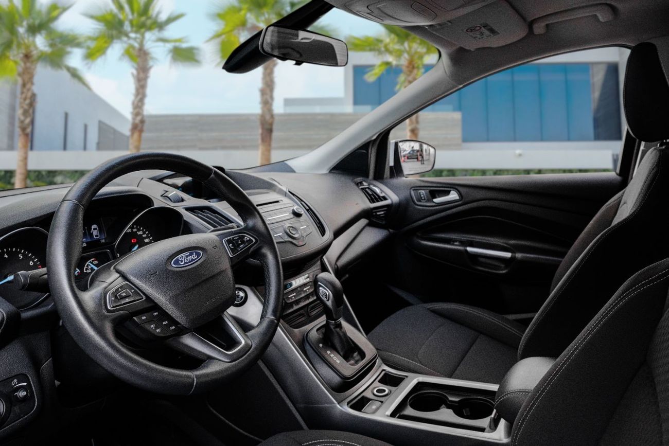 Ford Escape S | 979 P.M  | 0% Downpayment | Excellent Condition!