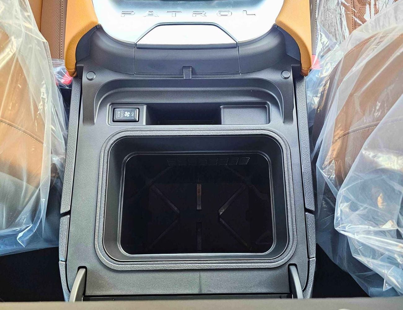 نيسان باترول LE PLATINUM TWIN TURBO / 3.5 V6 PETROL /FULL OPTION WITH RR ENTERTAINMENT SCREEN (CODE#LE PLATINUM)