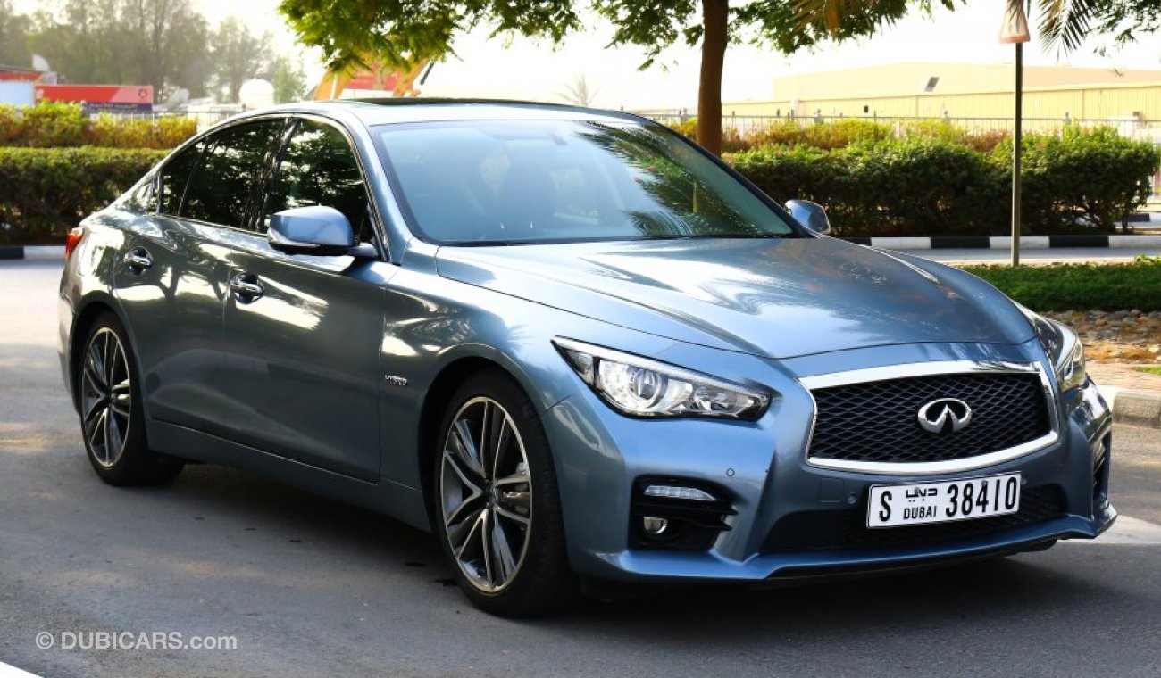 Infiniti Q50 Sport 3.7 Hybrid