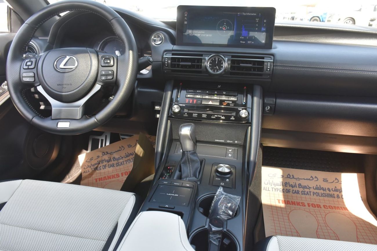 Lexus IS350 F SPORTS