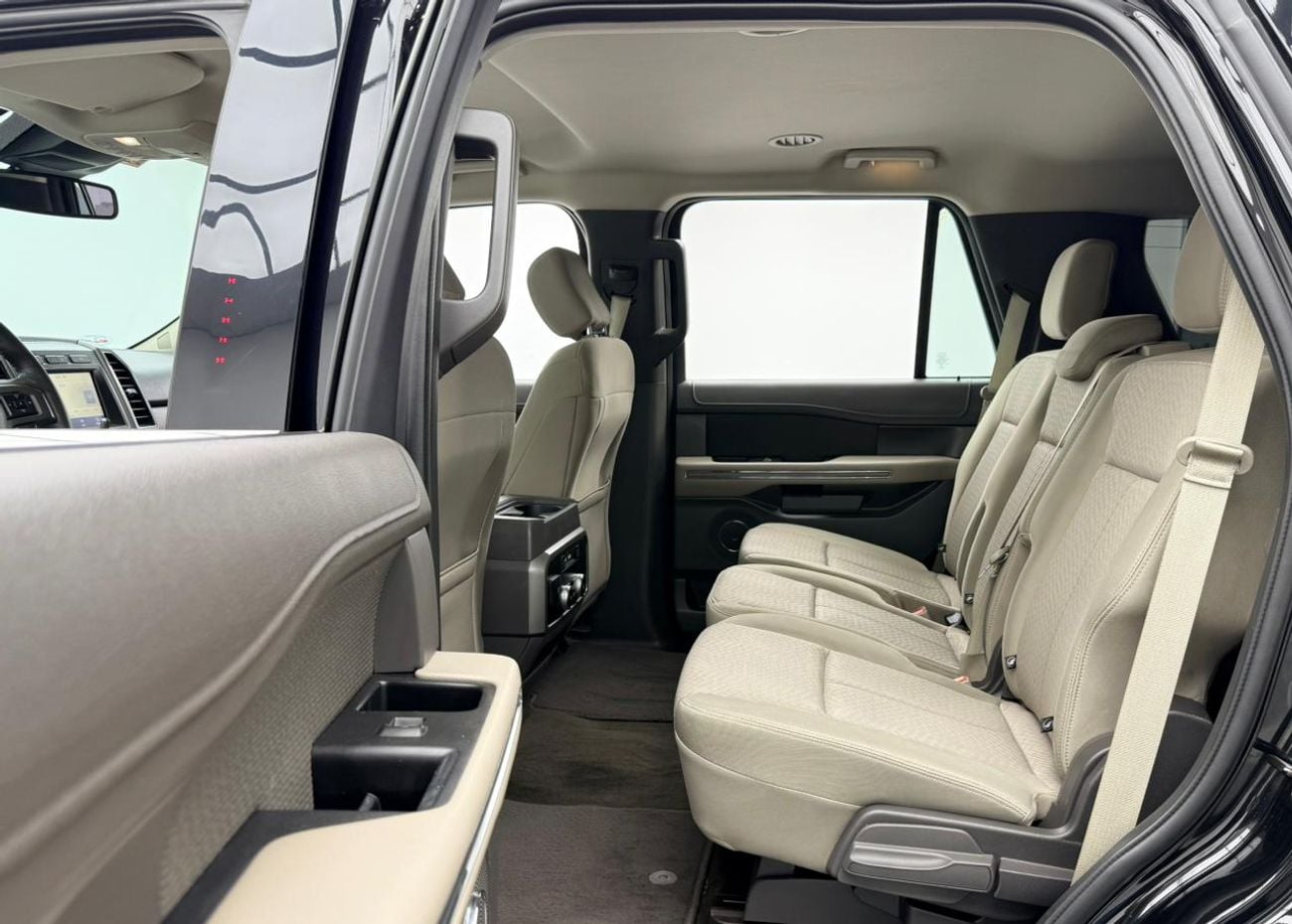 Ford Expedition 2020 Ford Expedition XLT, 1 Year Unlimited Km Warranty, Full Service History, GCC
