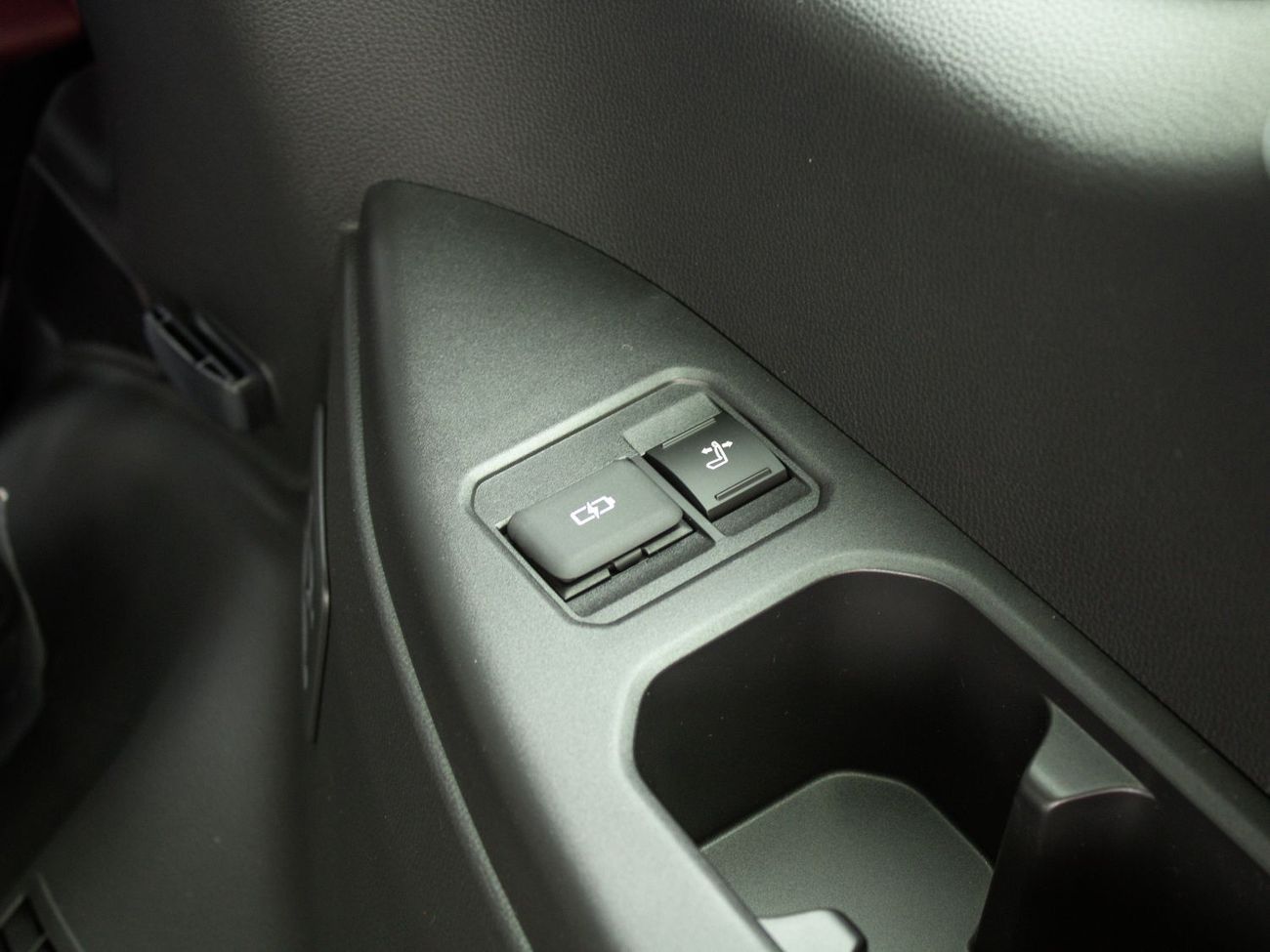 لكزس LX 700h EXPORT ONLY - LEXUS 700h 3.5L TWIN TURBO V6 TURBO SPORT