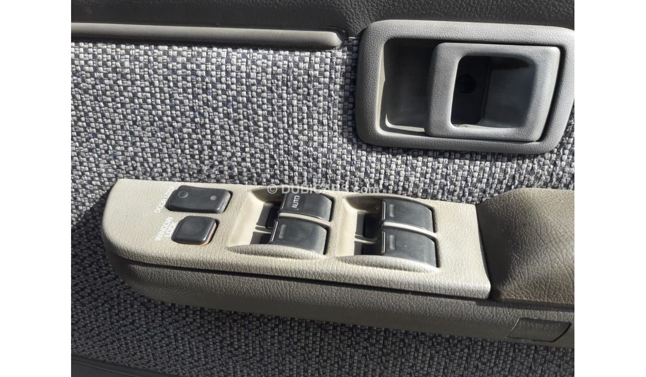 تويوتا لاند كروزر Land Cruiser RIGHT HAND DRIVE ( Stock no PM 516 )