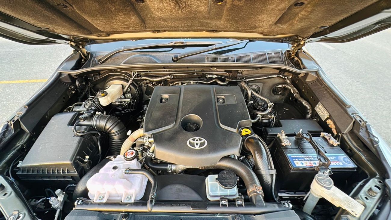 Toyota Hilux OFF-ROAD MODIFIED | 2.8L DIESEL ENGINE | RHD | 2018
