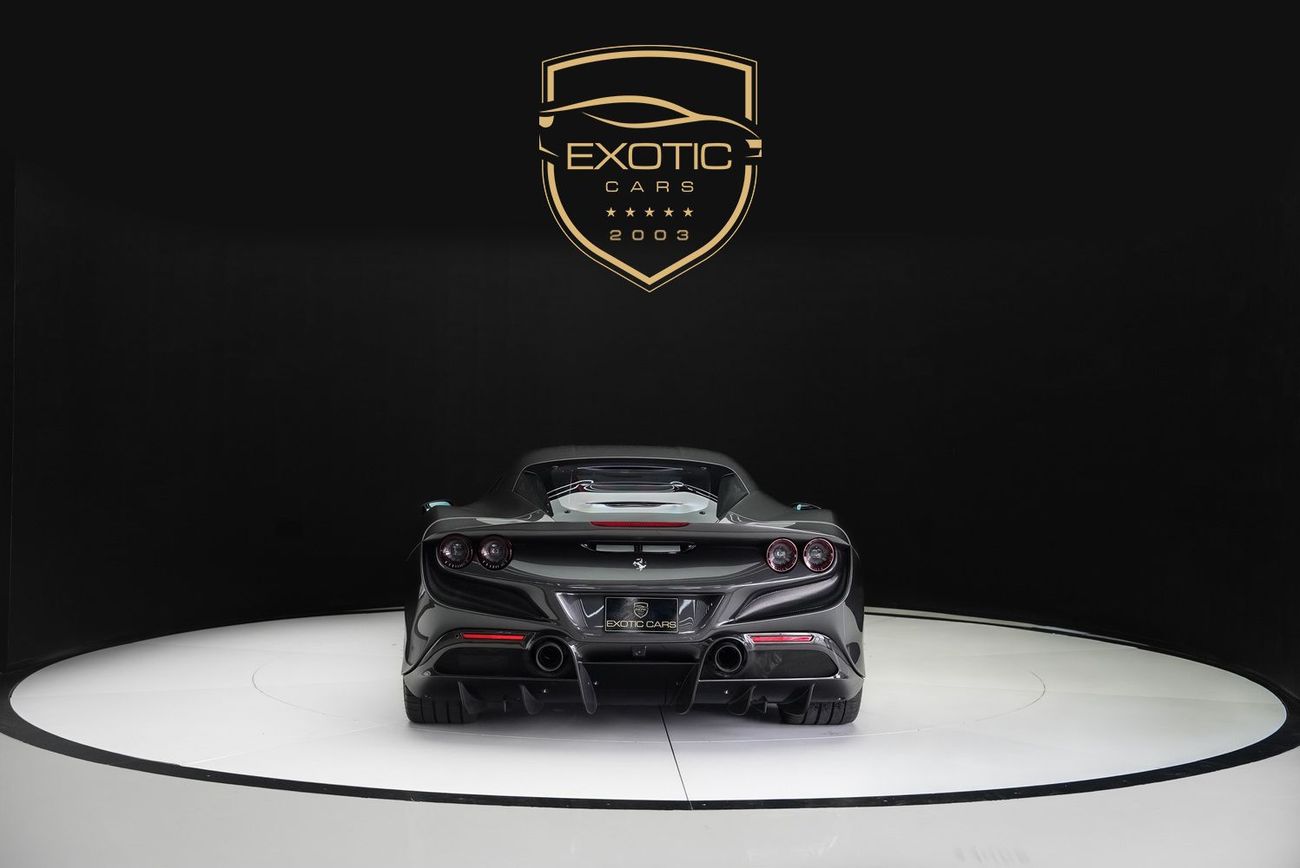 Ferrari F8 Tributo 3.9T V8