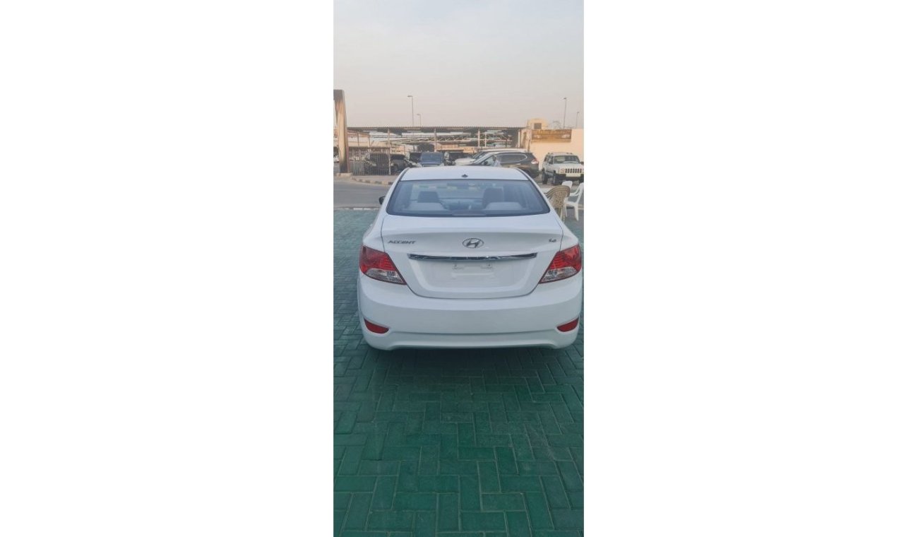 Hyundai Accent