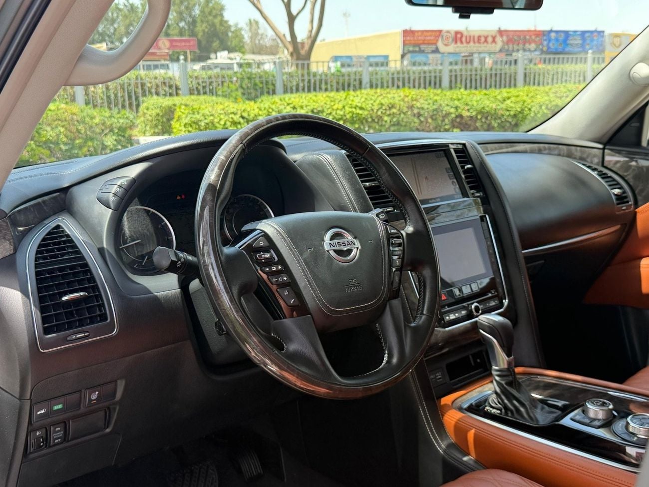 Nissan Patrol LE Platinum 5.6L