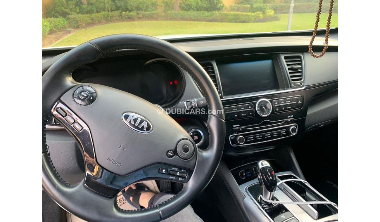 Kia Quoris 2014 g cc full options no 1 F. S. H