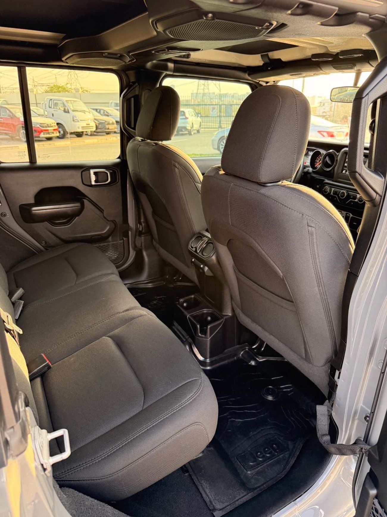 Jeep Wrangler Unlimited Sport 3.6L A/T Unlimited Sport 3.6L