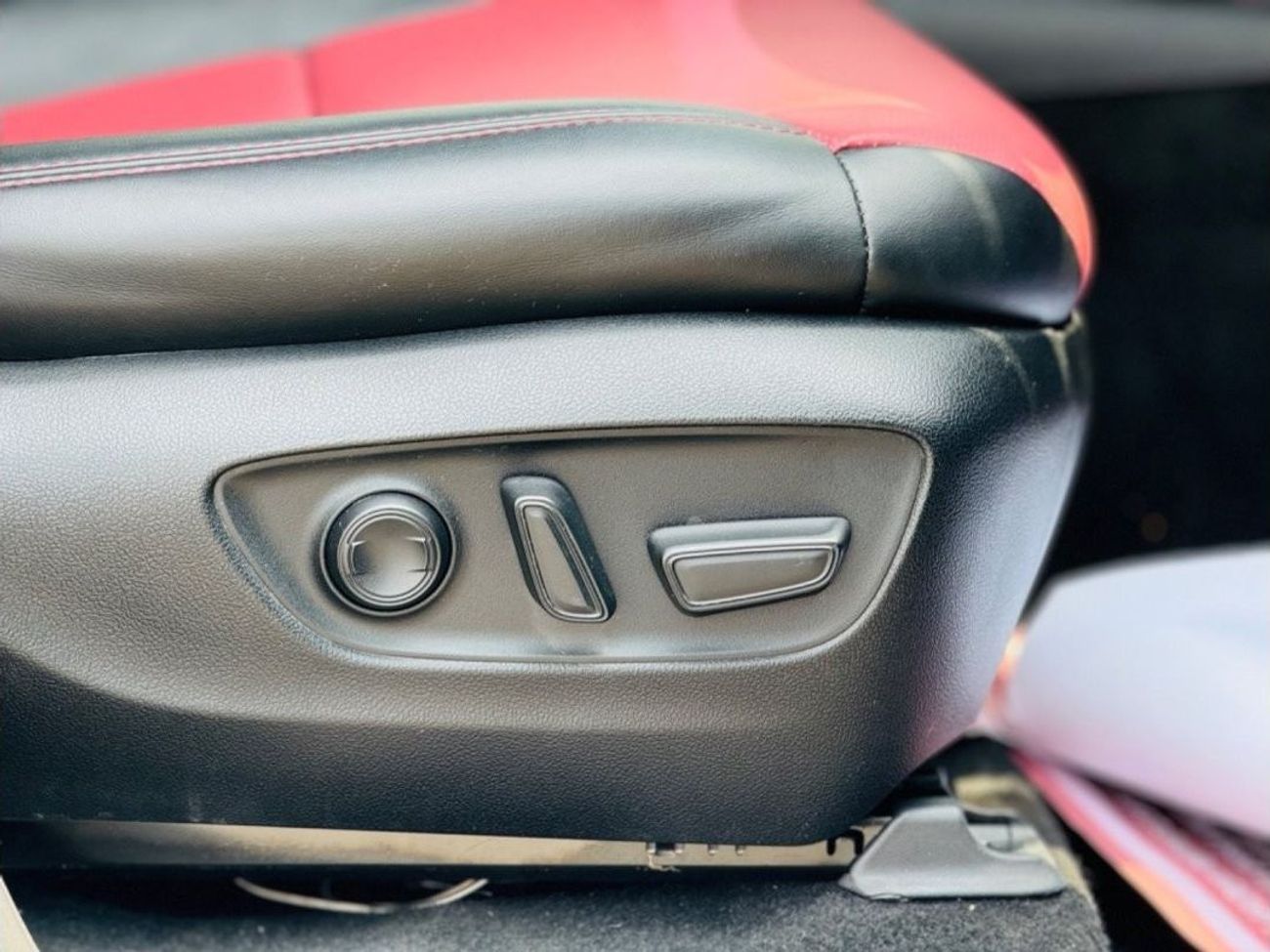 تويوتا لاند كروزر LC300 diesel RHD